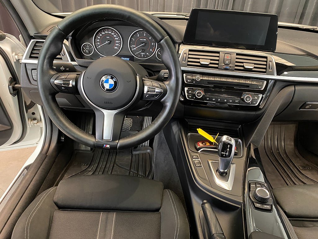Vehicle Image 45