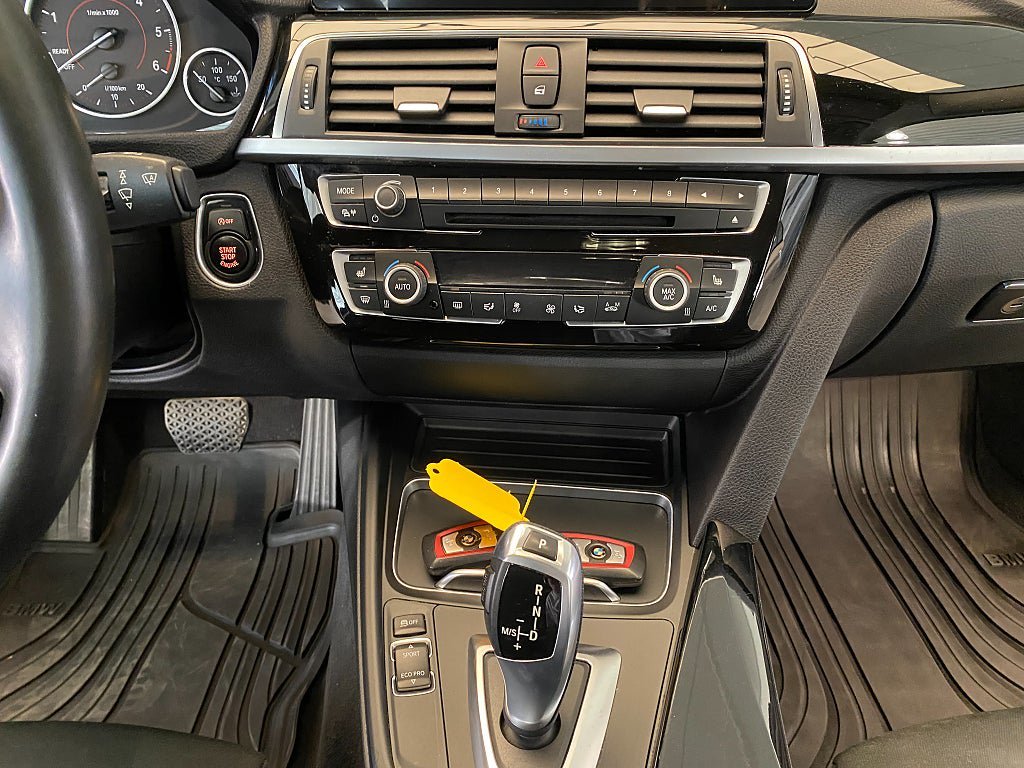 Vehicle Image 48