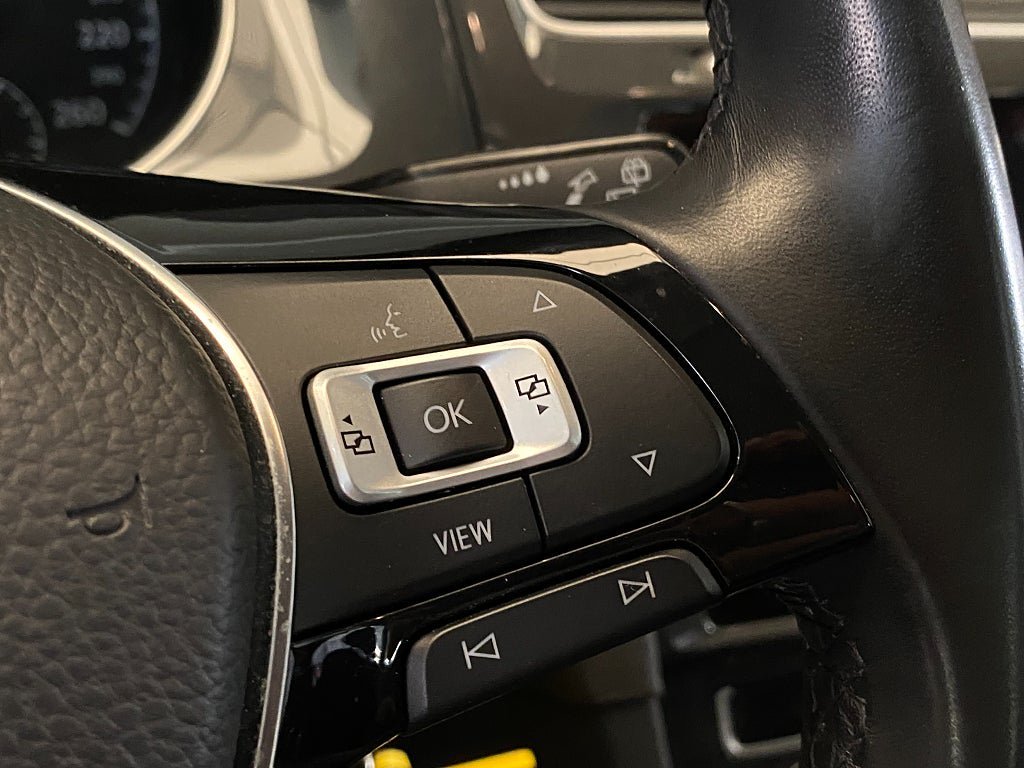 Vehicle Image 48