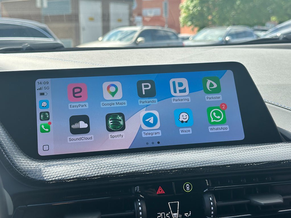 Vehicle Image 10