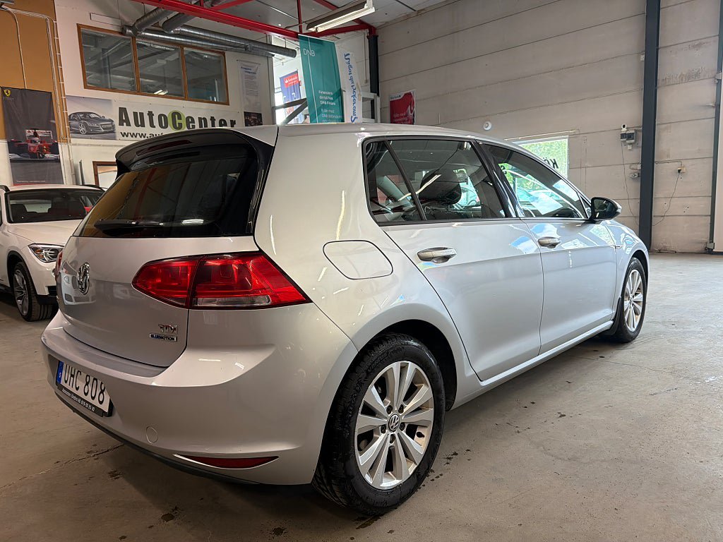 Vehicle Image 7