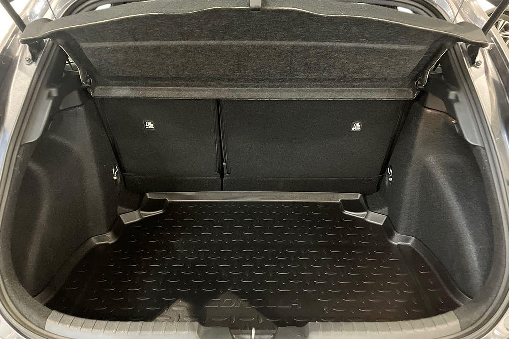 Vehicle Image 12