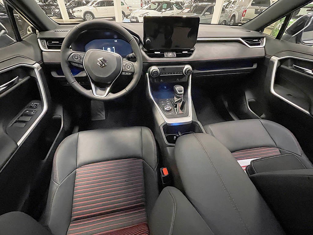 Vehicle Image 5