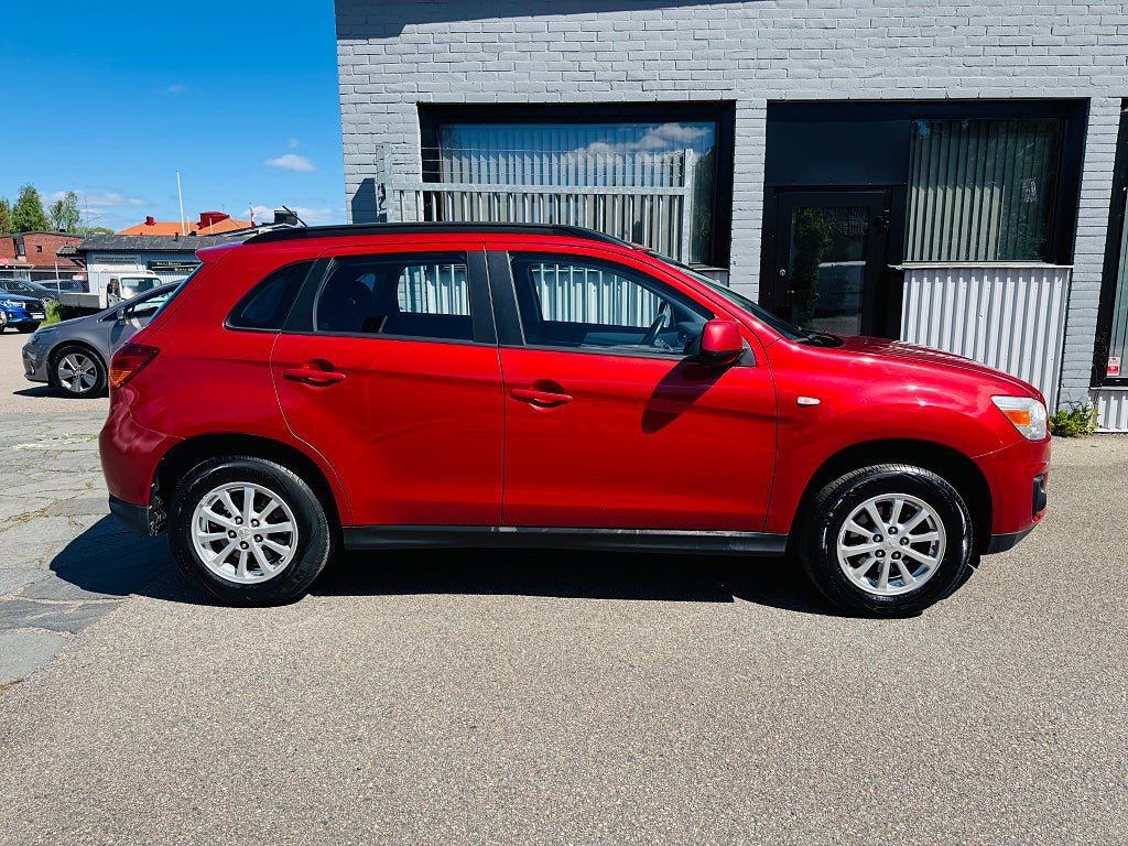 Vehicle Image 10