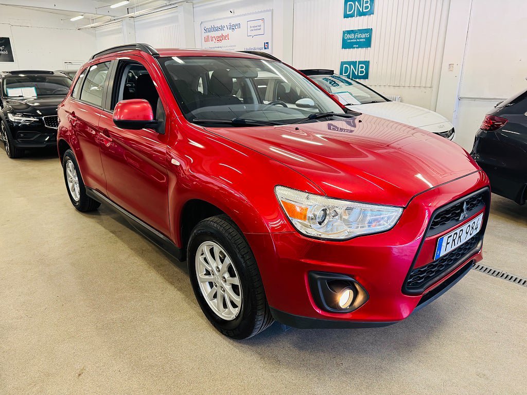 Vehicle Image 12