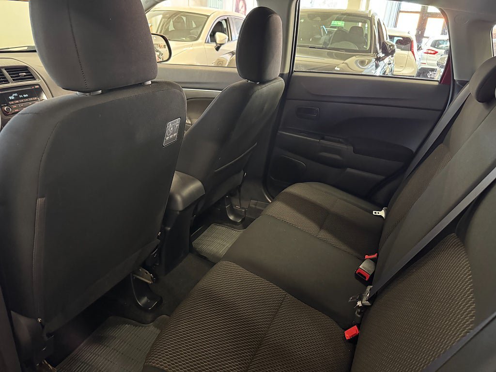 Vehicle Image 18