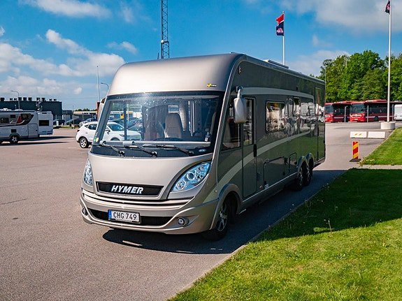 Vehicle Image 24