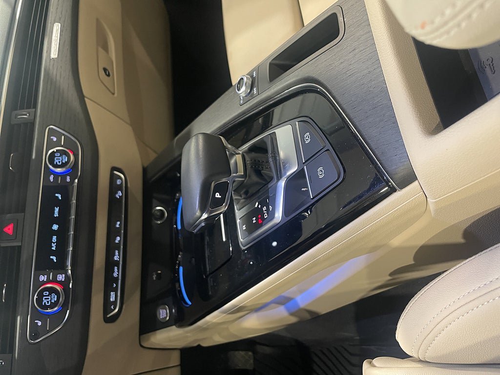 Vehicle Image 37
