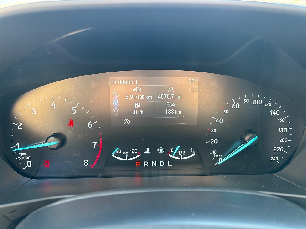 Vehicle Image 28