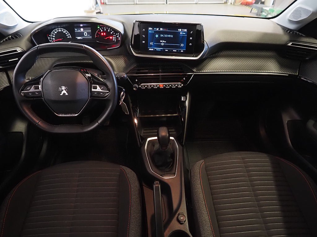 Vehicle Image 15