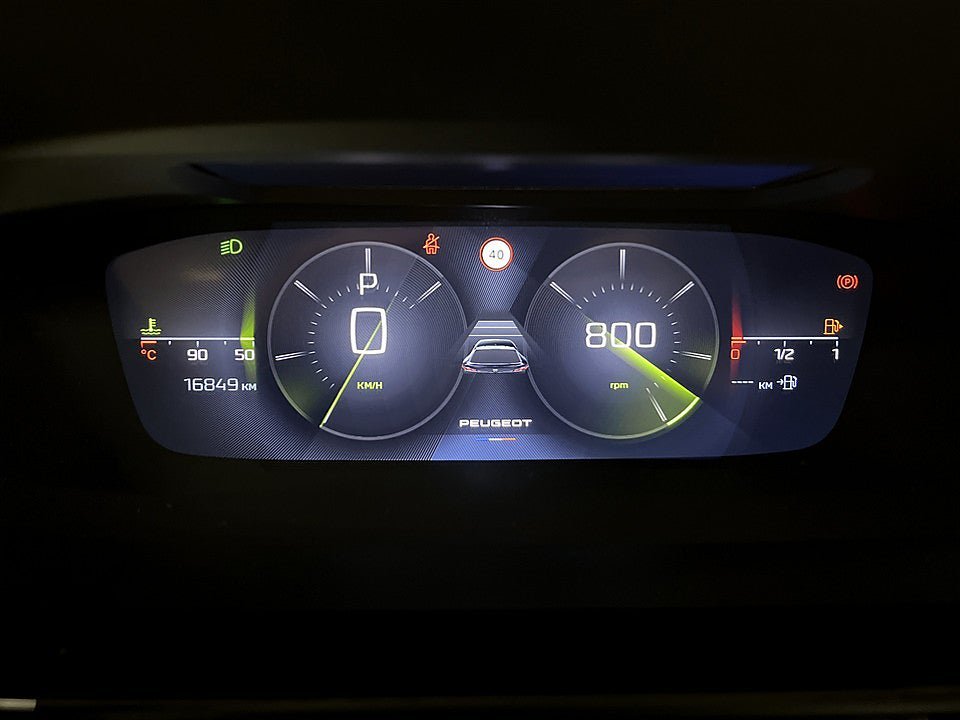 Vehicle Image 9