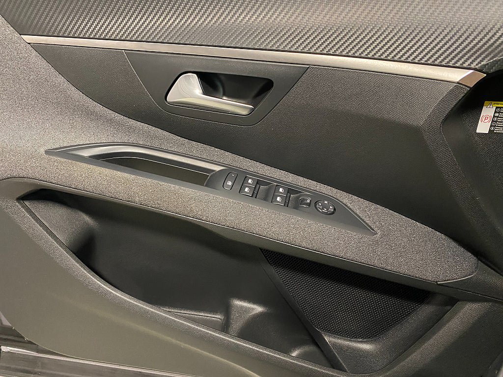 Vehicle Image 26