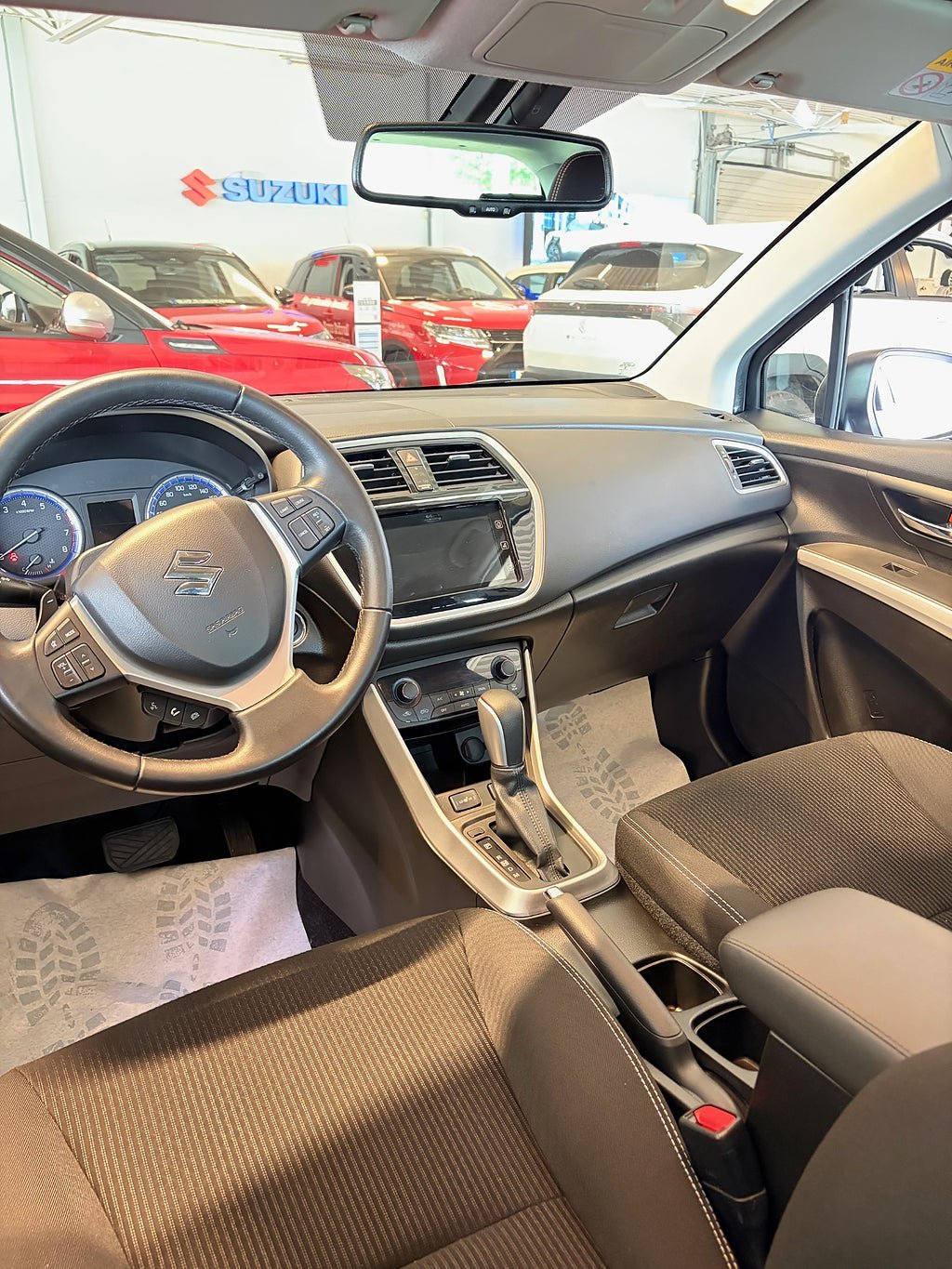 Vehicle Image 5