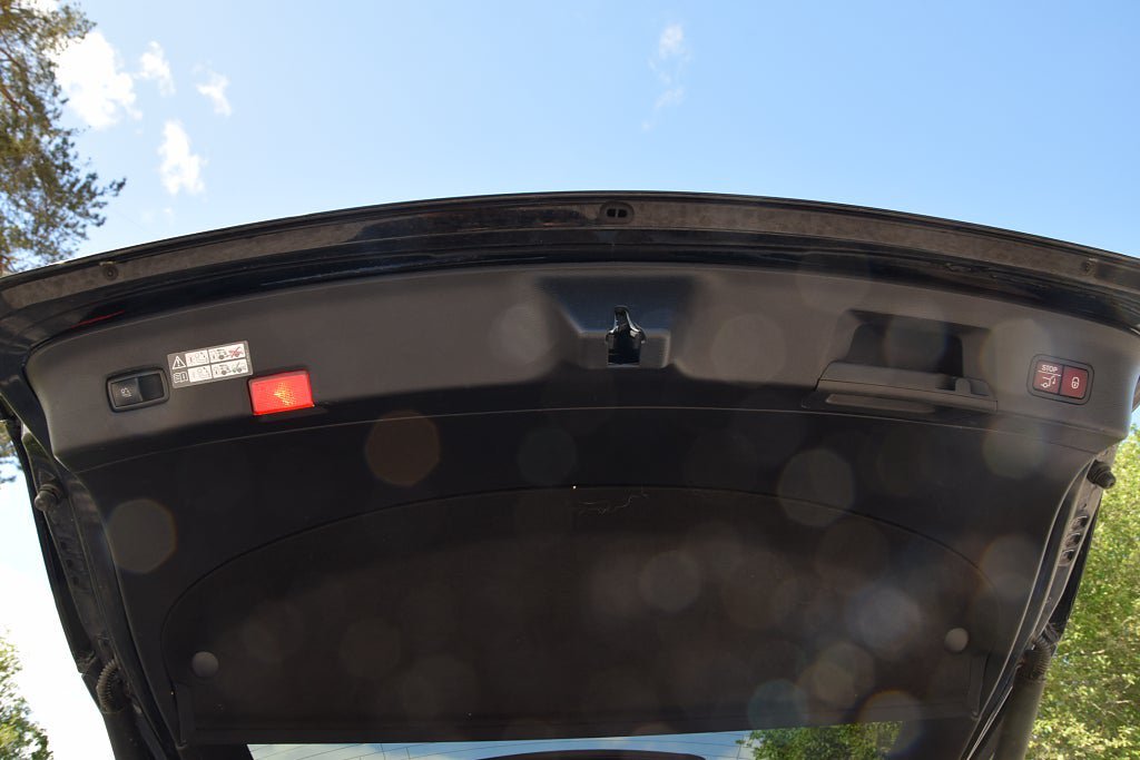 Vehicle Image 24