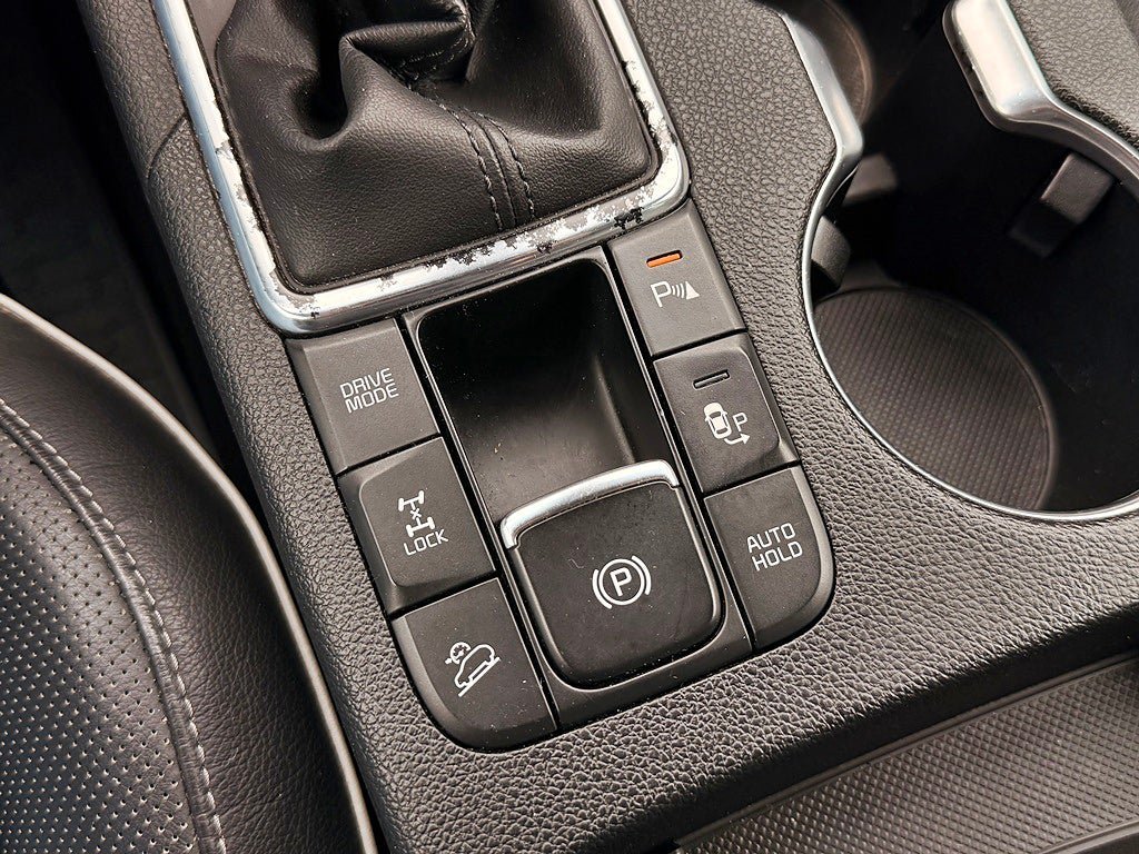 Vehicle Image 22