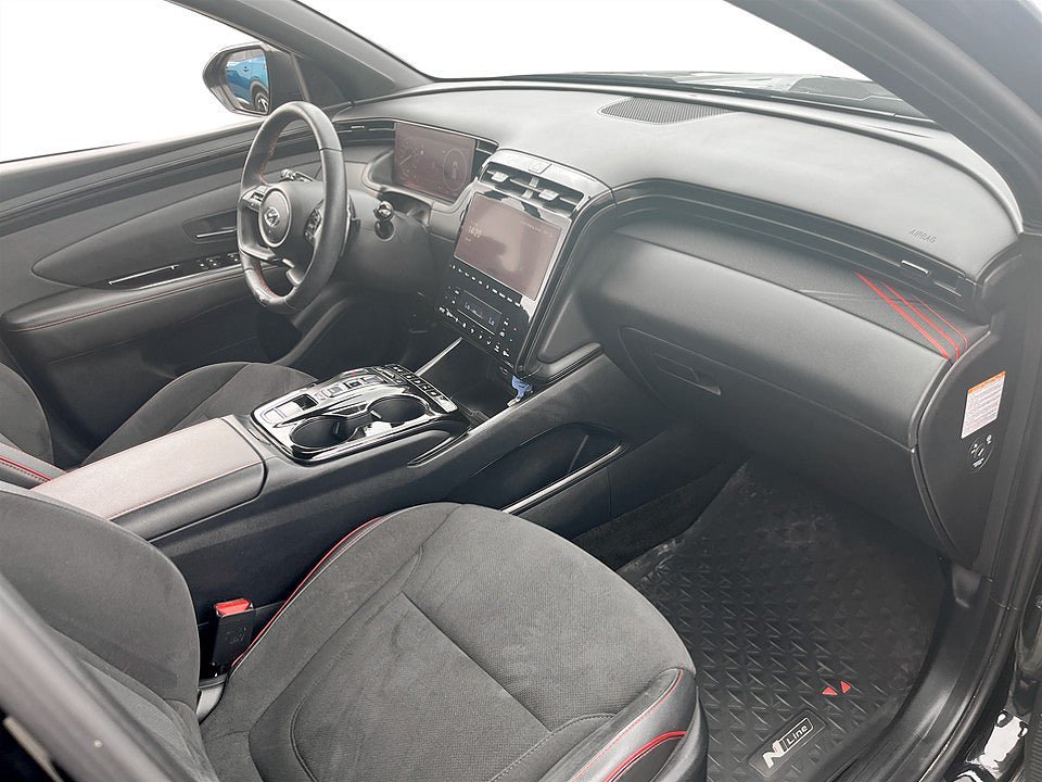 Vehicle Image 13