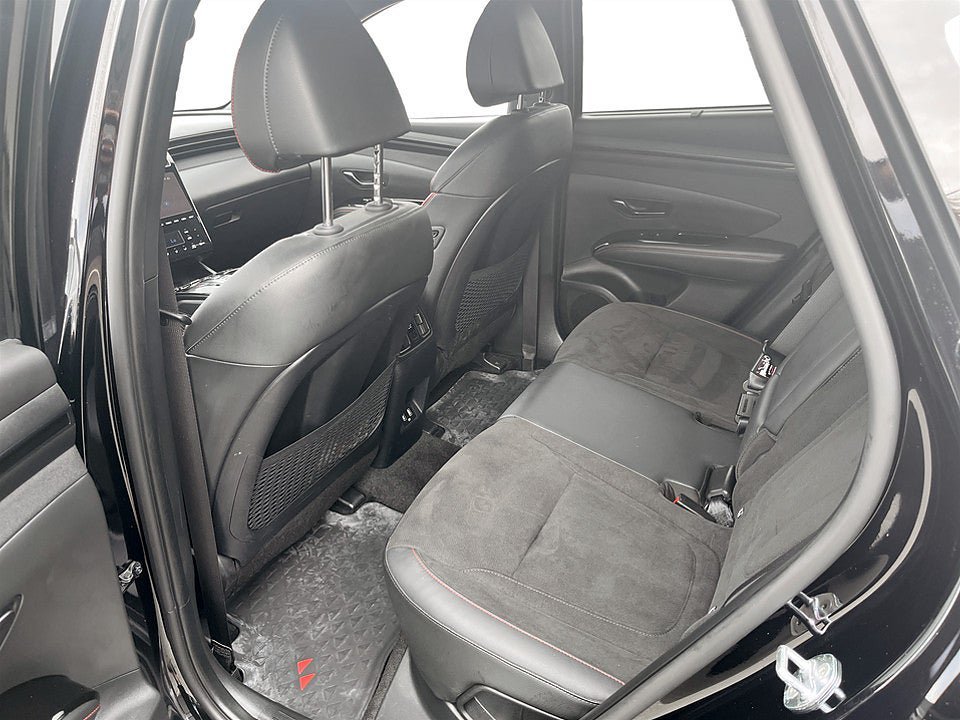 Vehicle Image 14