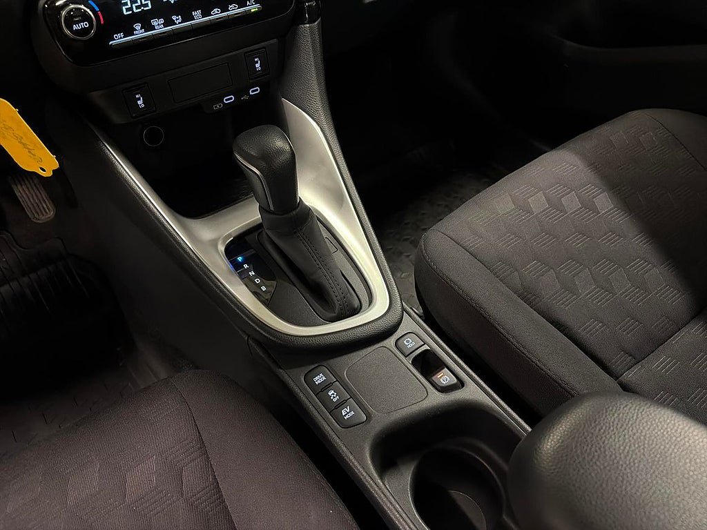Vehicle Image 18