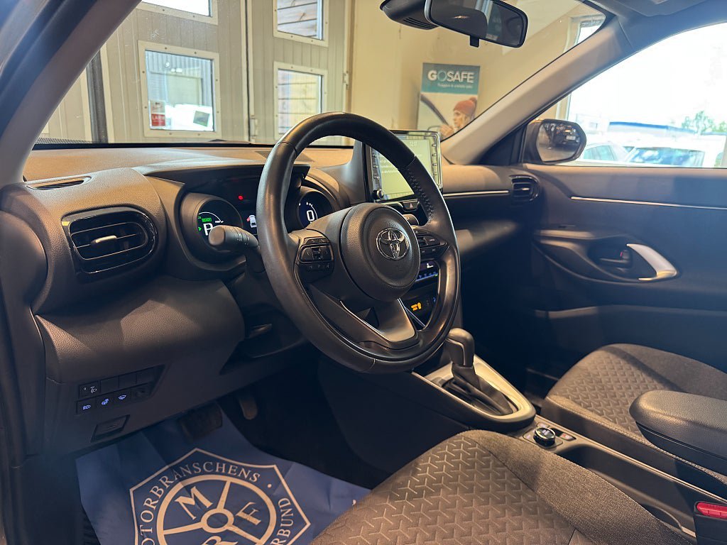 Vehicle Image 7