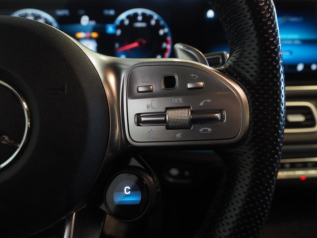 Vehicle Image 24