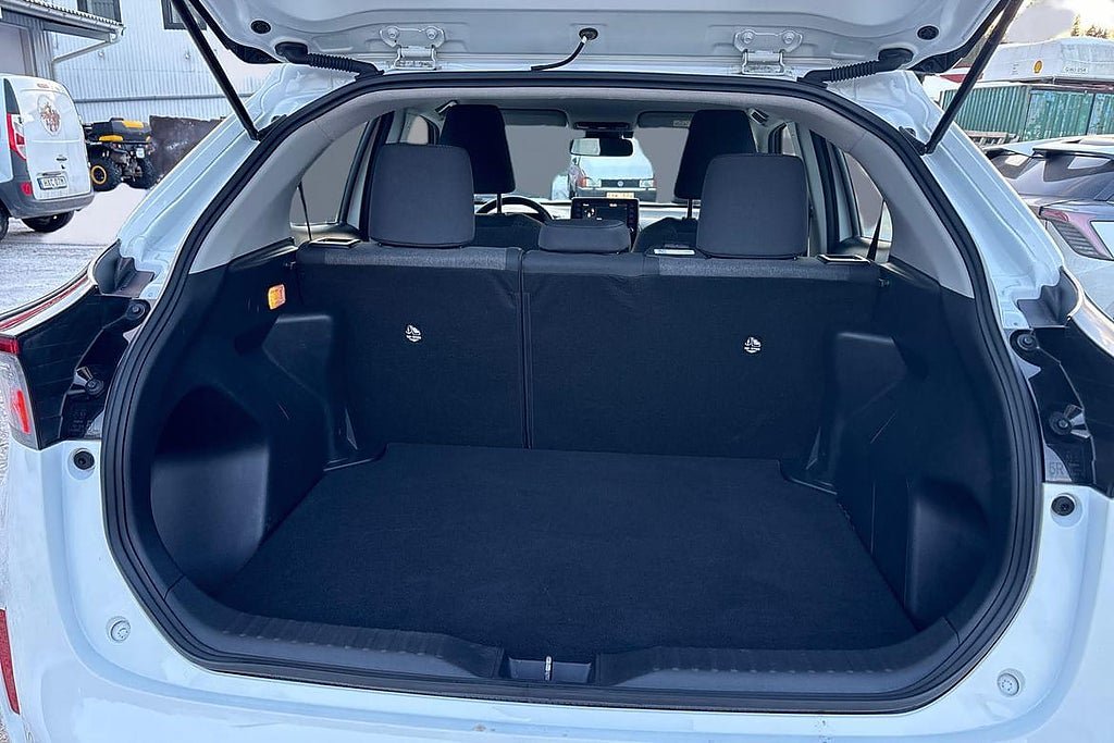 Vehicle Image 13