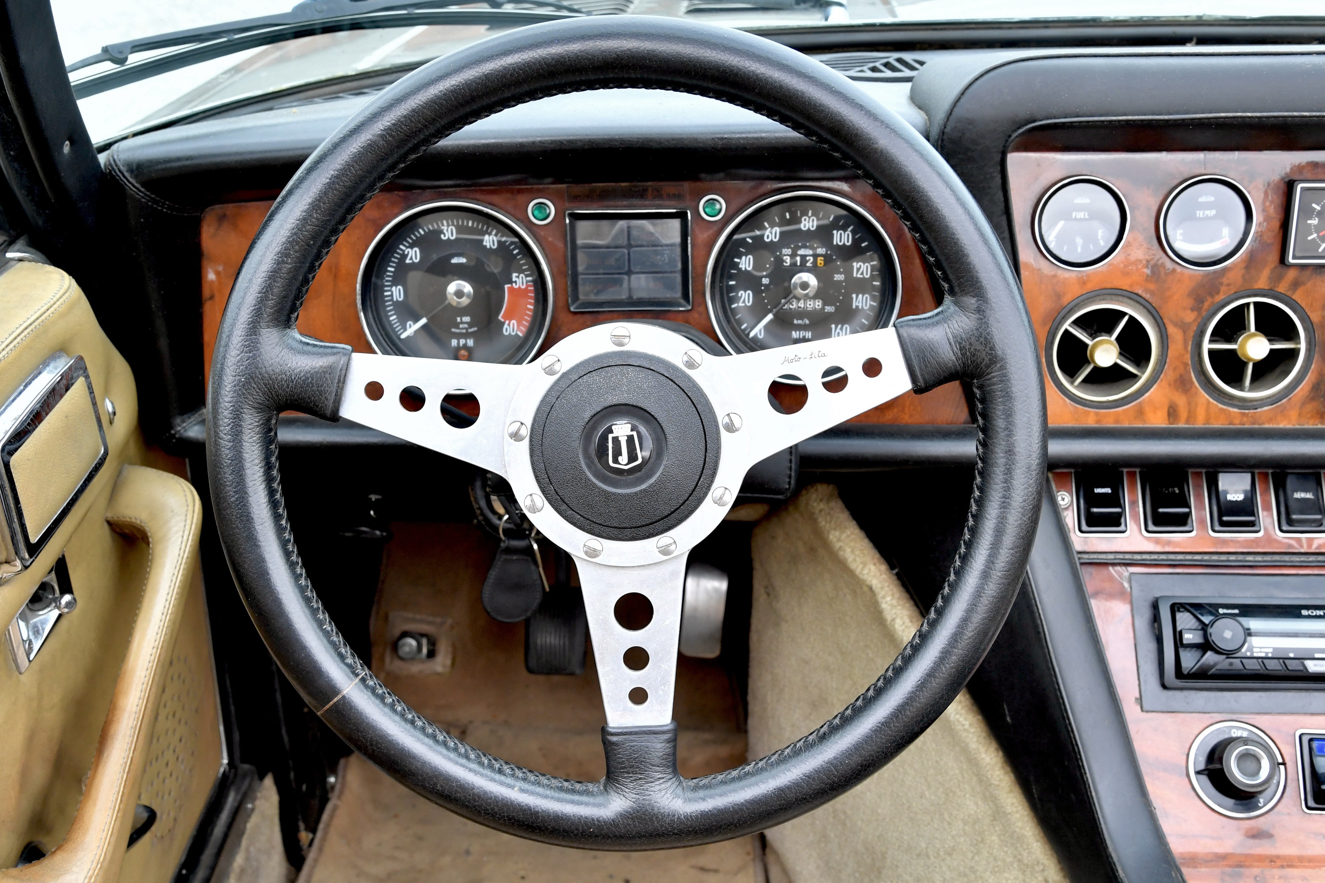 Vehicle Image 22
