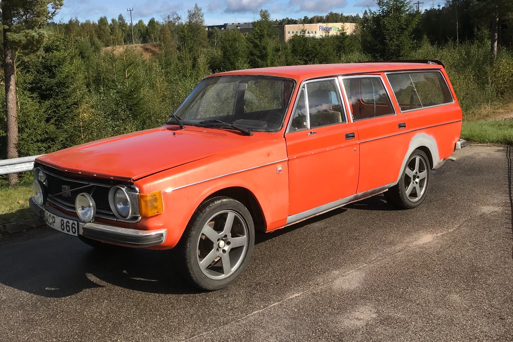 Vehicle Image 16