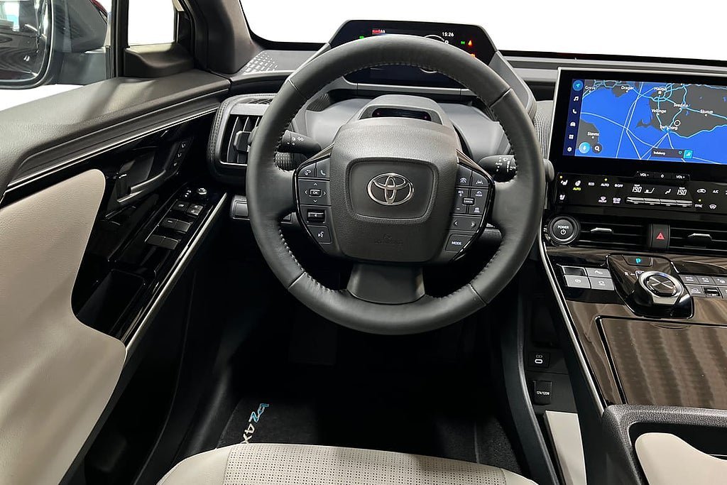 Vehicle Image 9