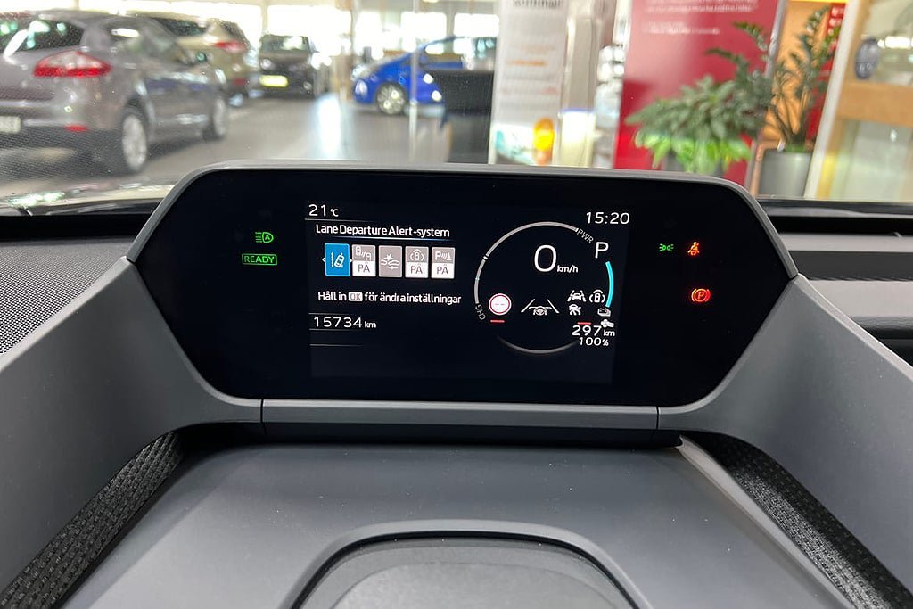 Vehicle Image 14