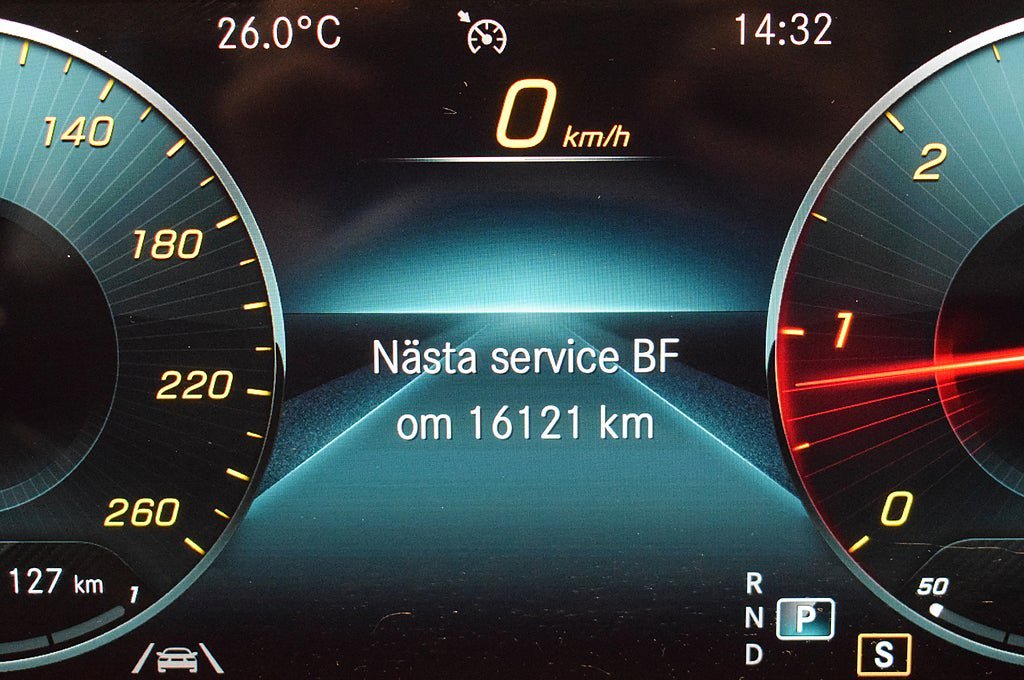 Vehicle Image 32