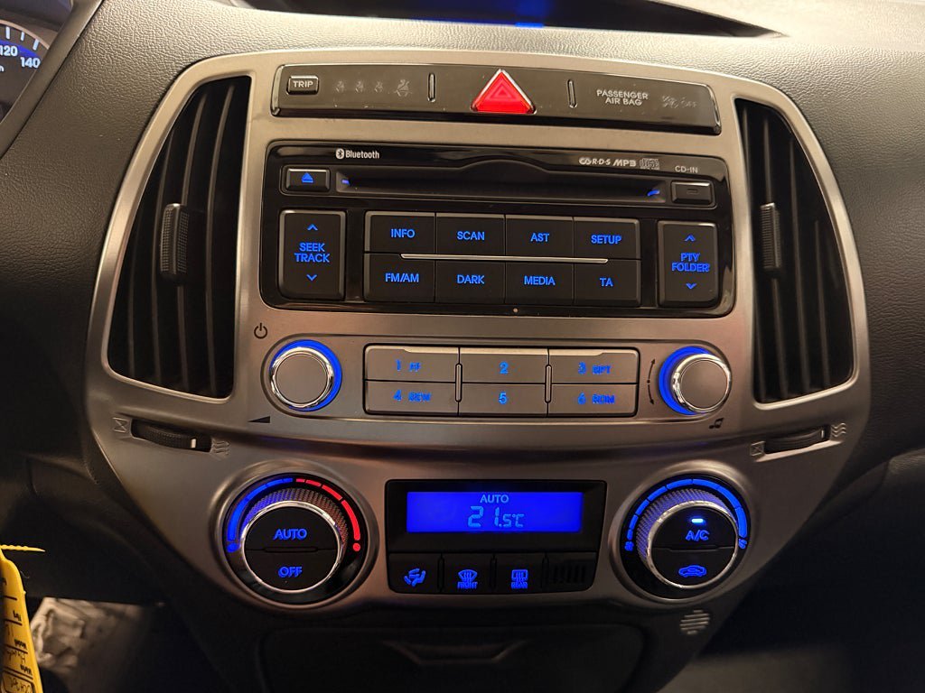 Vehicle Image 13