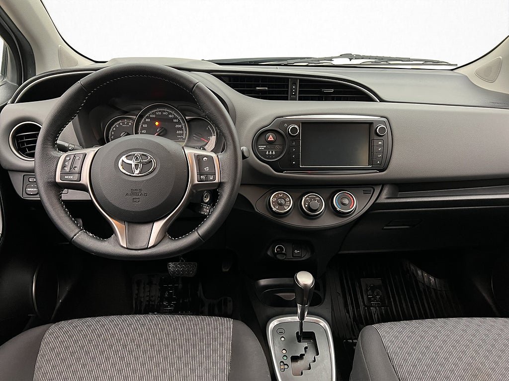 Vehicle Image 9