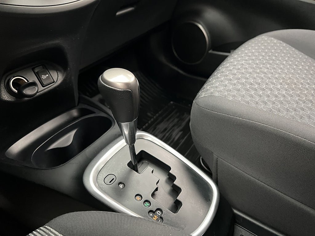 Vehicle Image 18