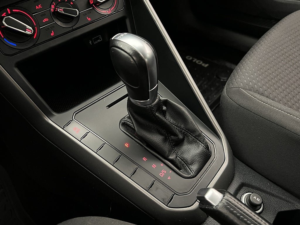 Vehicle Image 18