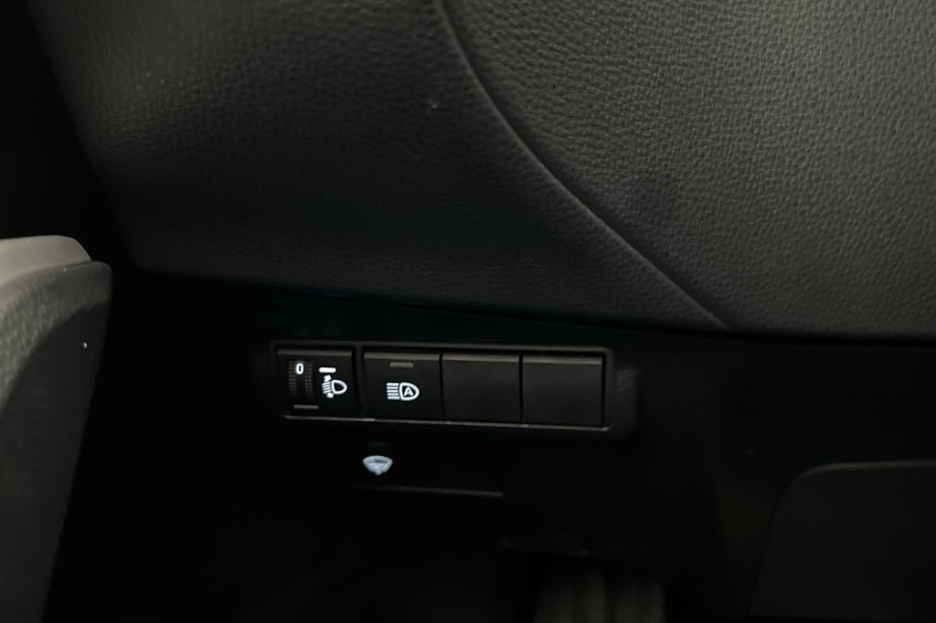 Vehicle Image 14