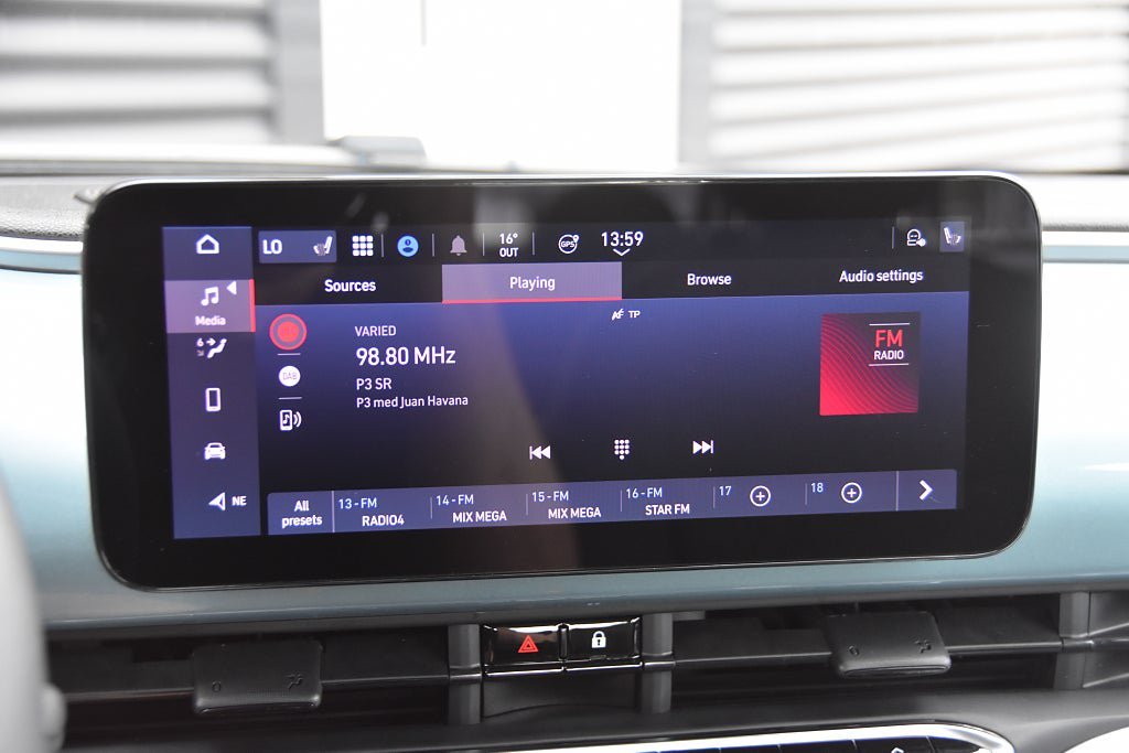 Vehicle Image 15