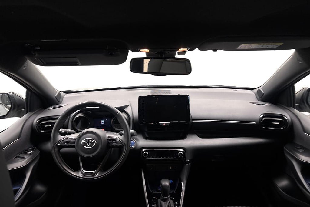 Vehicle Image 9