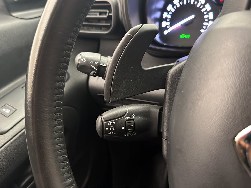 Vehicle Image 17