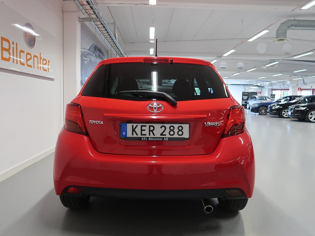 Vehicle Image 7