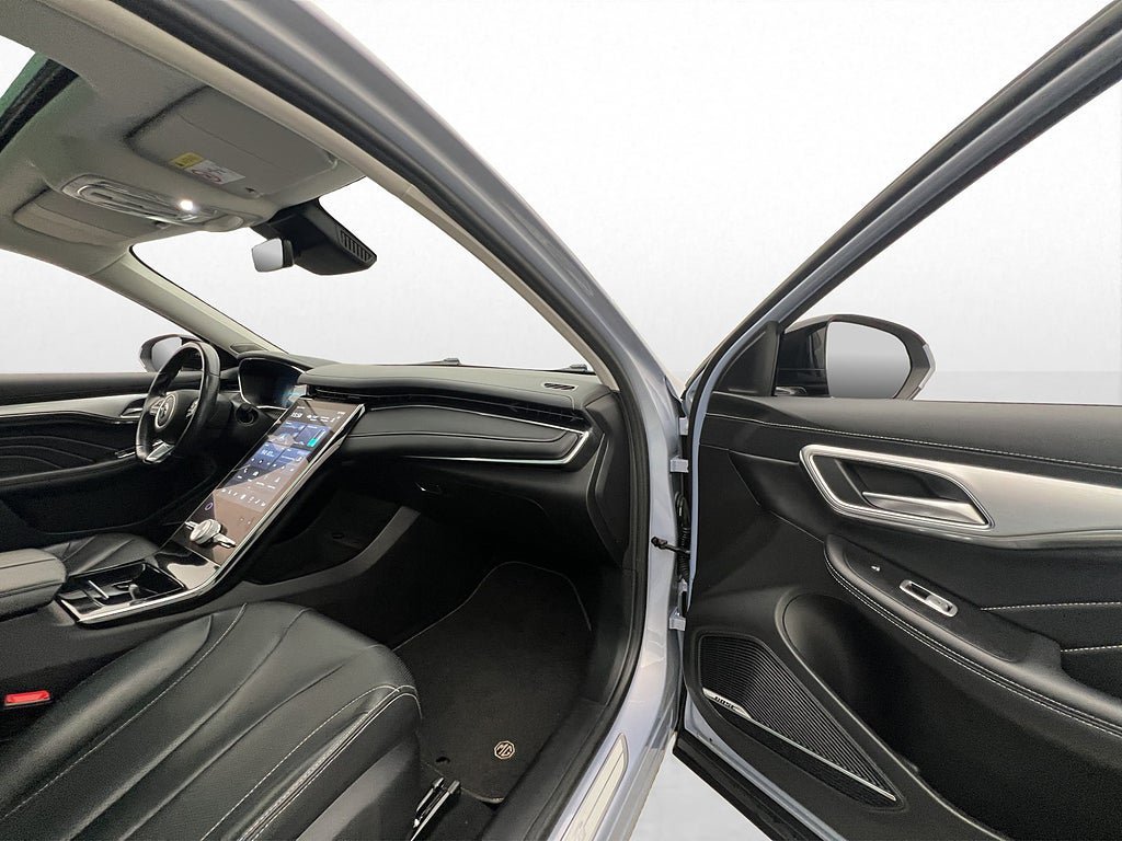 Vehicle Image 31