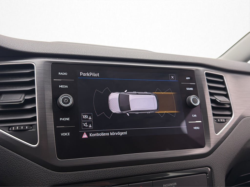 Vehicle Image 18