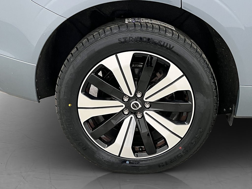 Vehicle Image 36