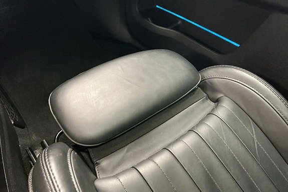 Vehicle Image 24