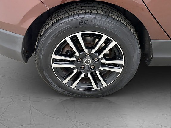 Vehicle Image 23