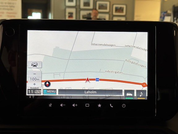 Vehicle Image 15