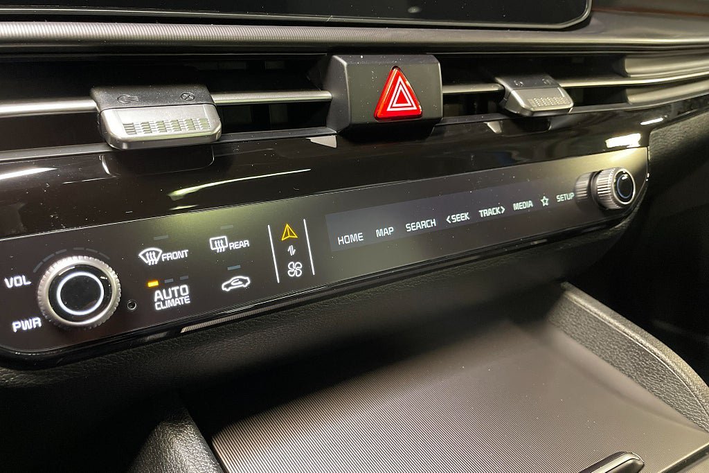 Vehicle Image 23