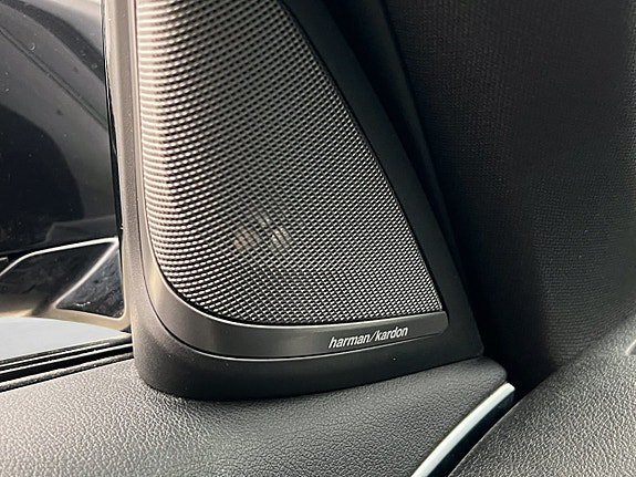 Vehicle Image 28