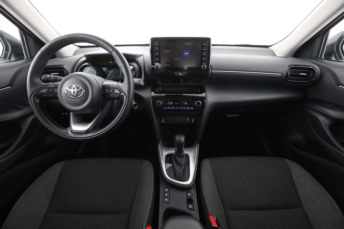 Vehicle Image 12