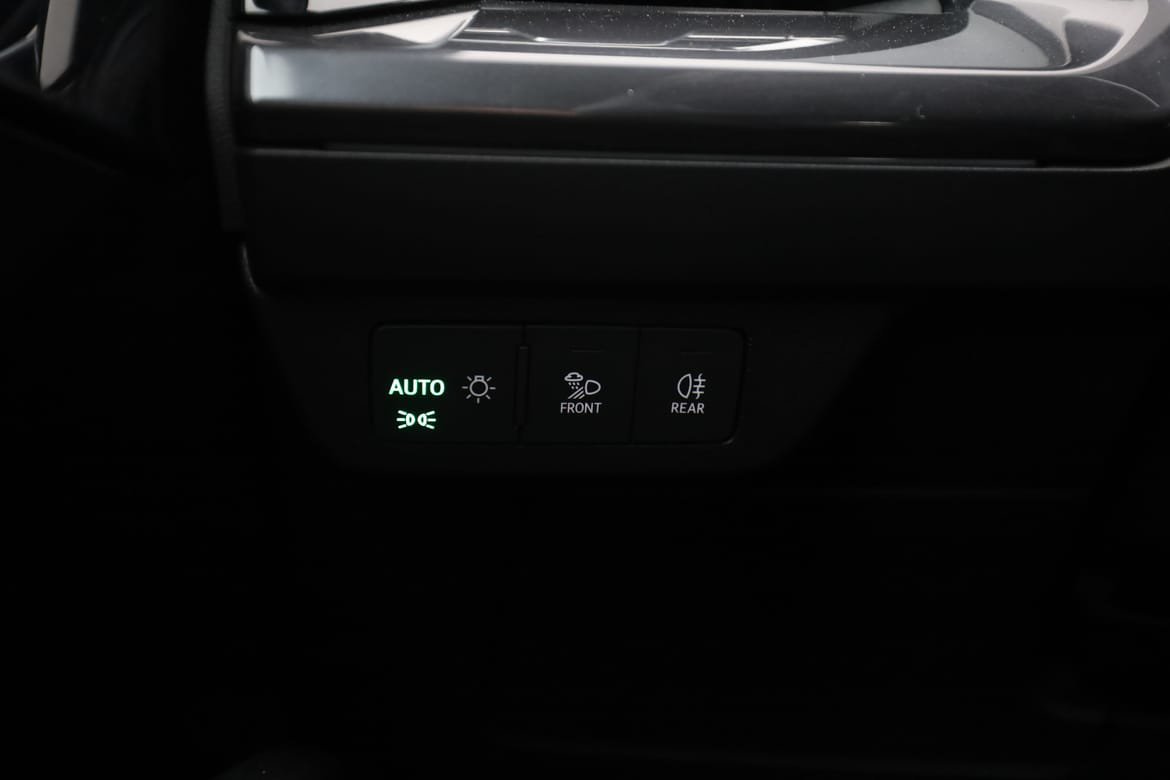 Vehicle Image 23