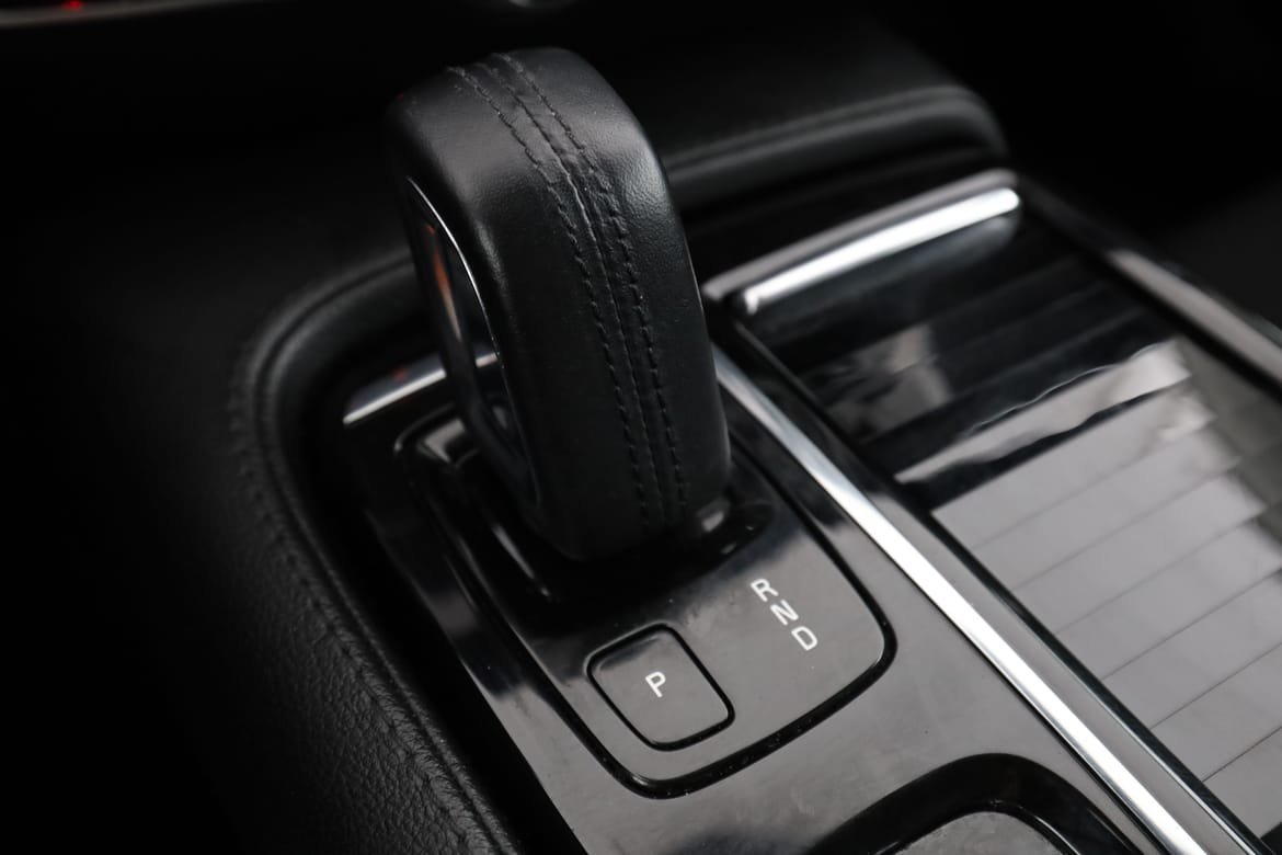 Vehicle Image 25
